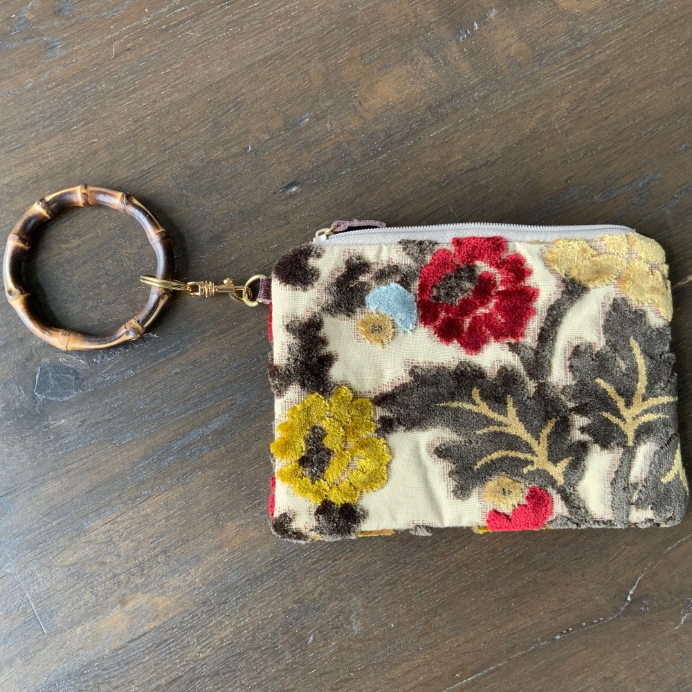 NWOT Glenda Gies wristlet